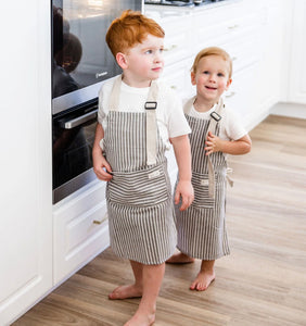 Mini+Me Kids Cooking Apron.     fits 2- 7 years